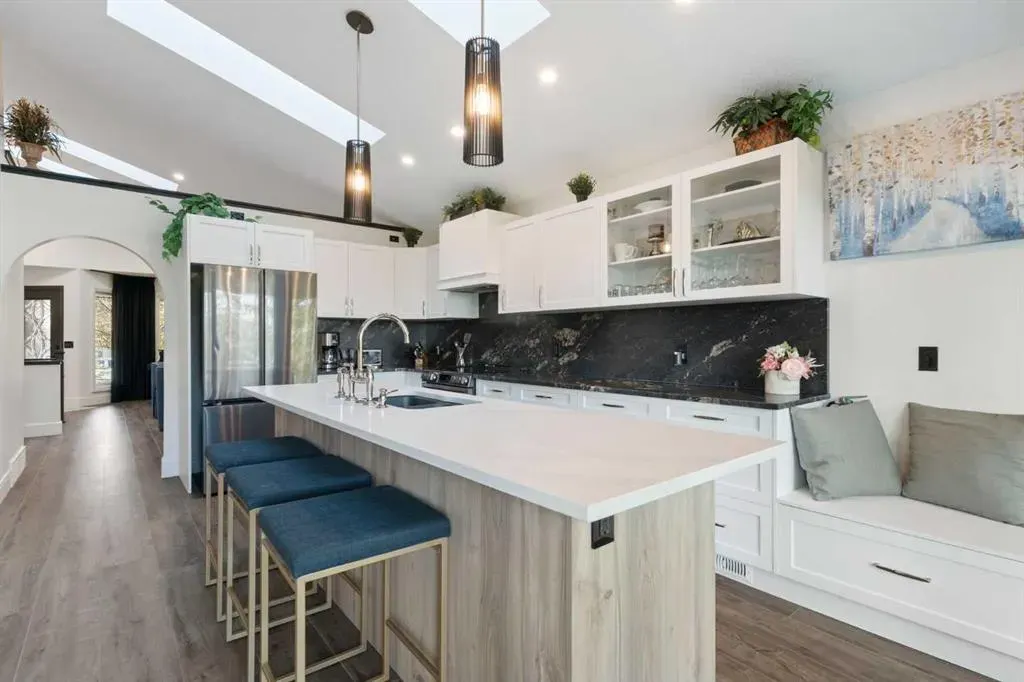 108 Citadel Park NW