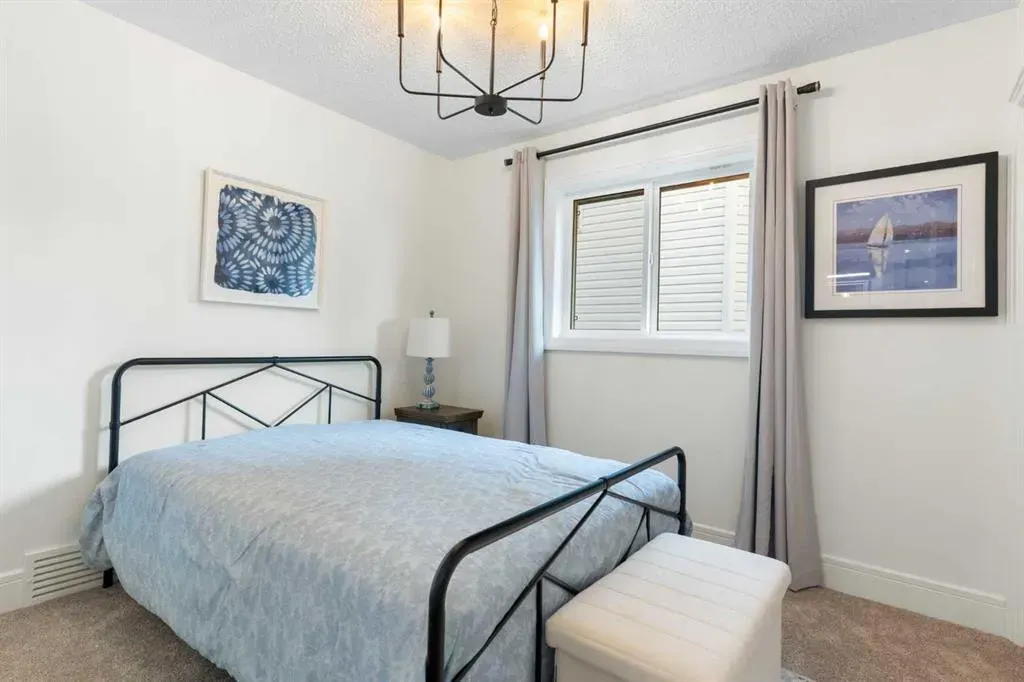 108 Citadel Park NW