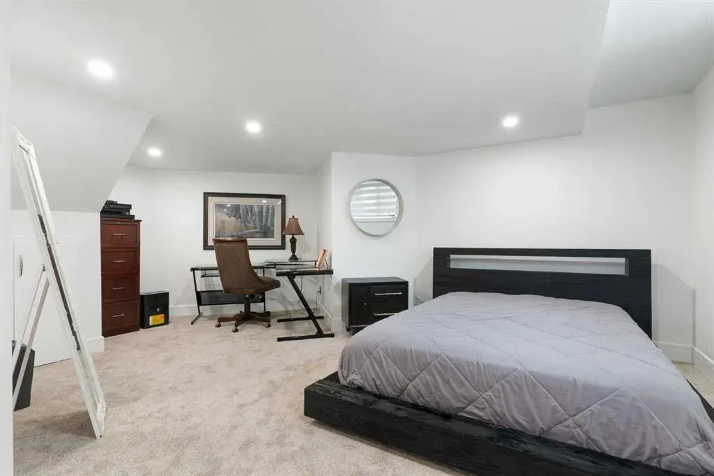 108 Citadel Park NW