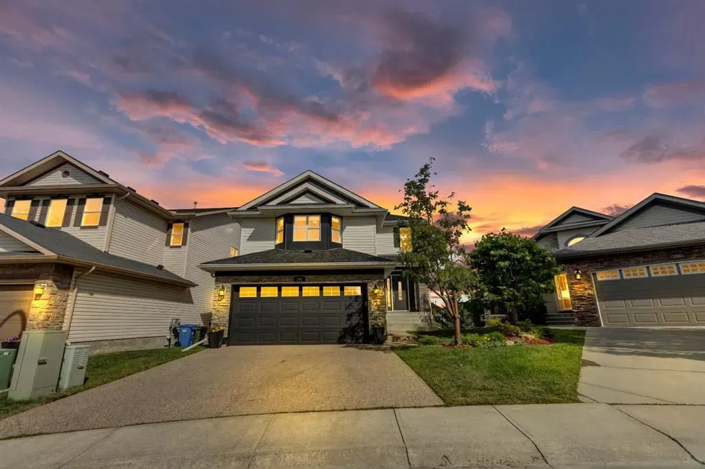 284 Kincora Heights NW