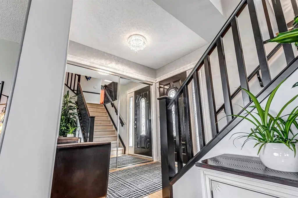 284 Kincora Heights NW