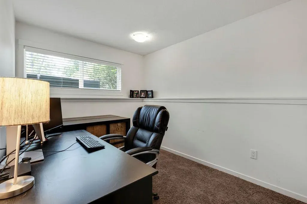 12 Suntree Lane