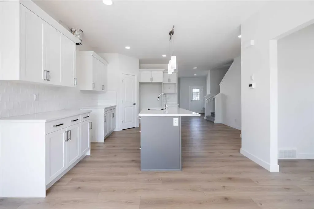 553 Clearwater Heath