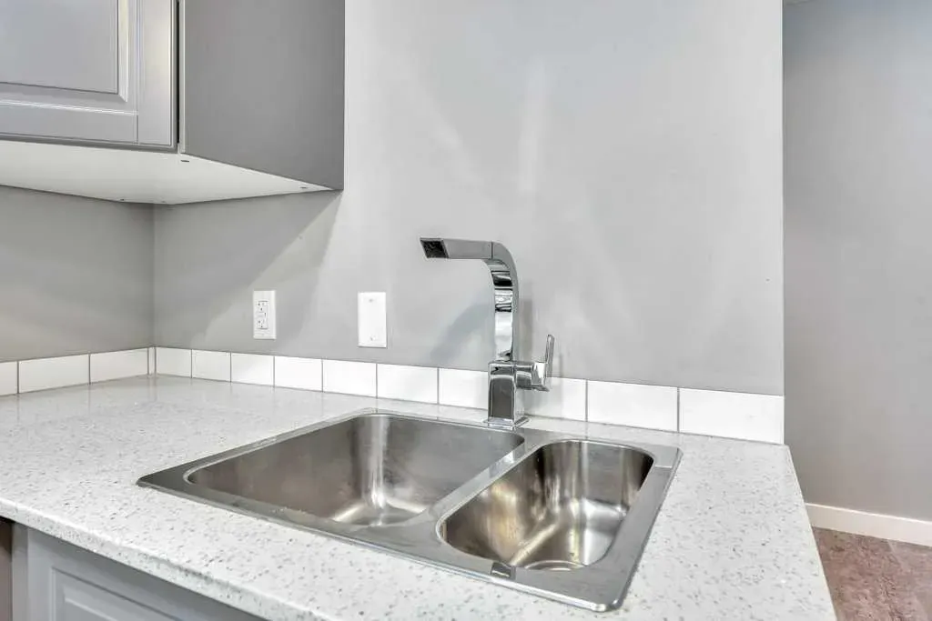 606 Lakeside Boulevard, #12