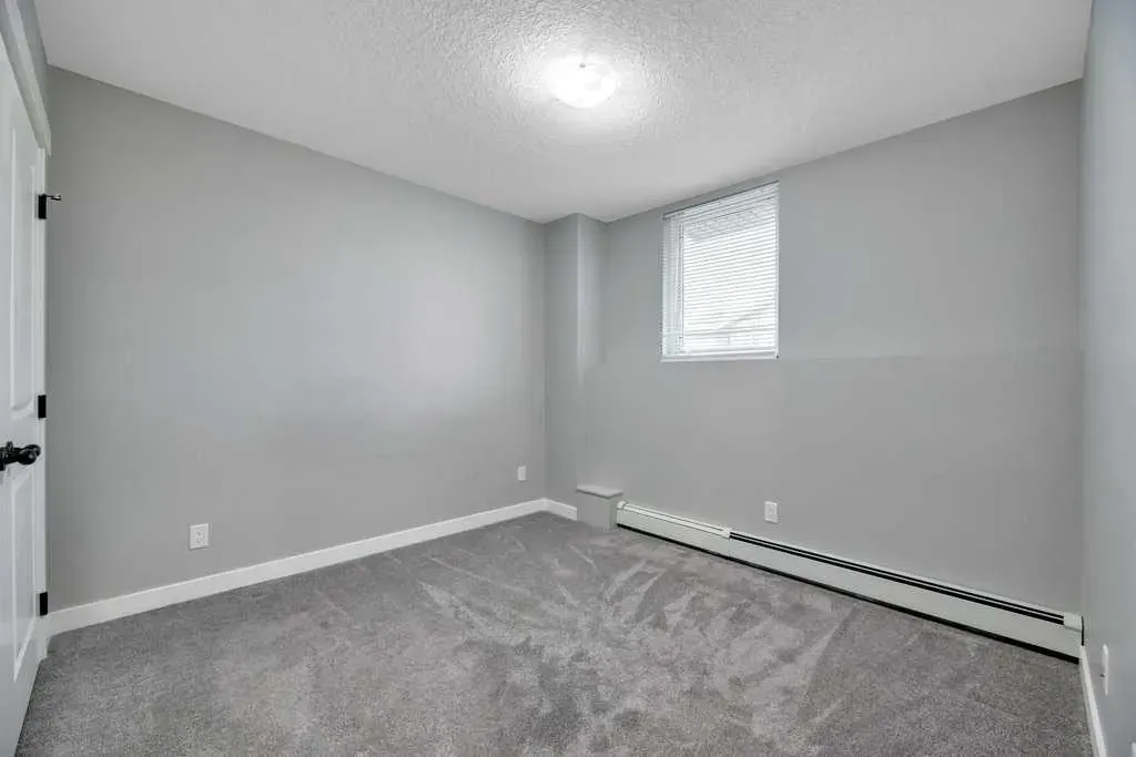 606 Lakeside Boulevard, #12