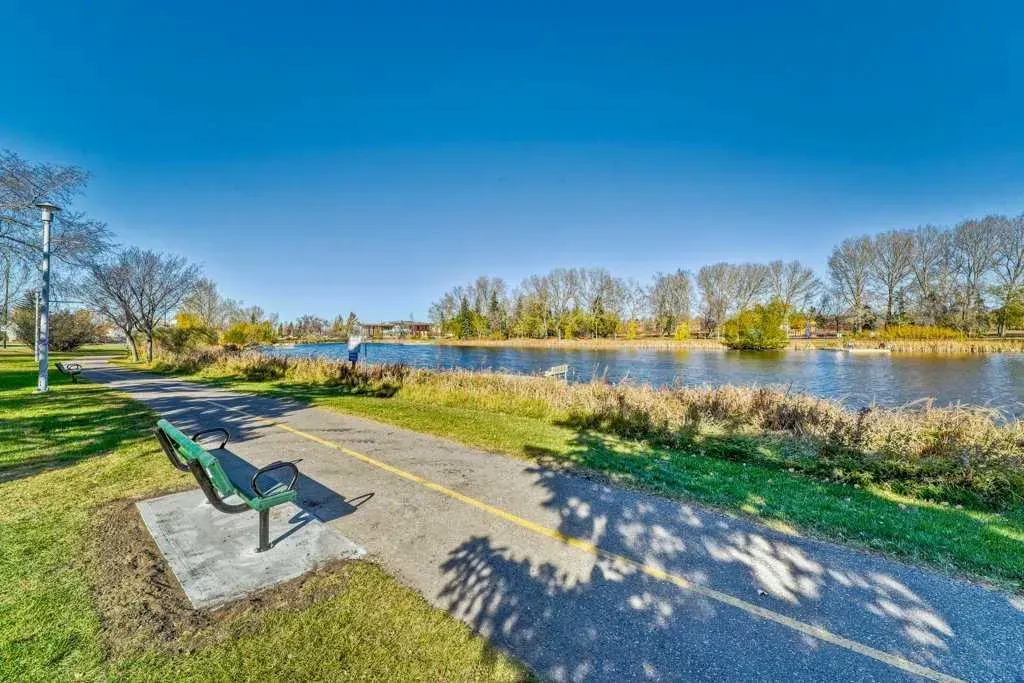 606 Lakeside Boulevard, #12