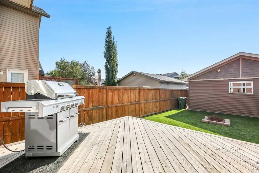 2530 Ravenswood View SE