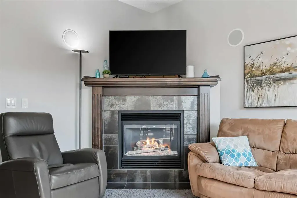 2530 Ravenswood View SE