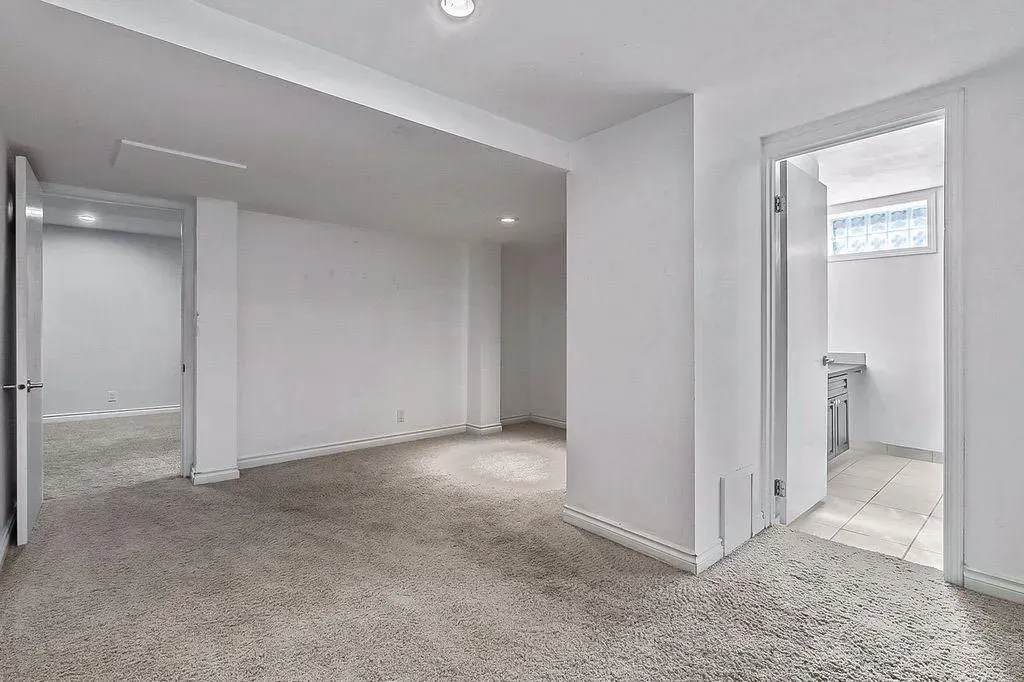41 Mackay Drive SW