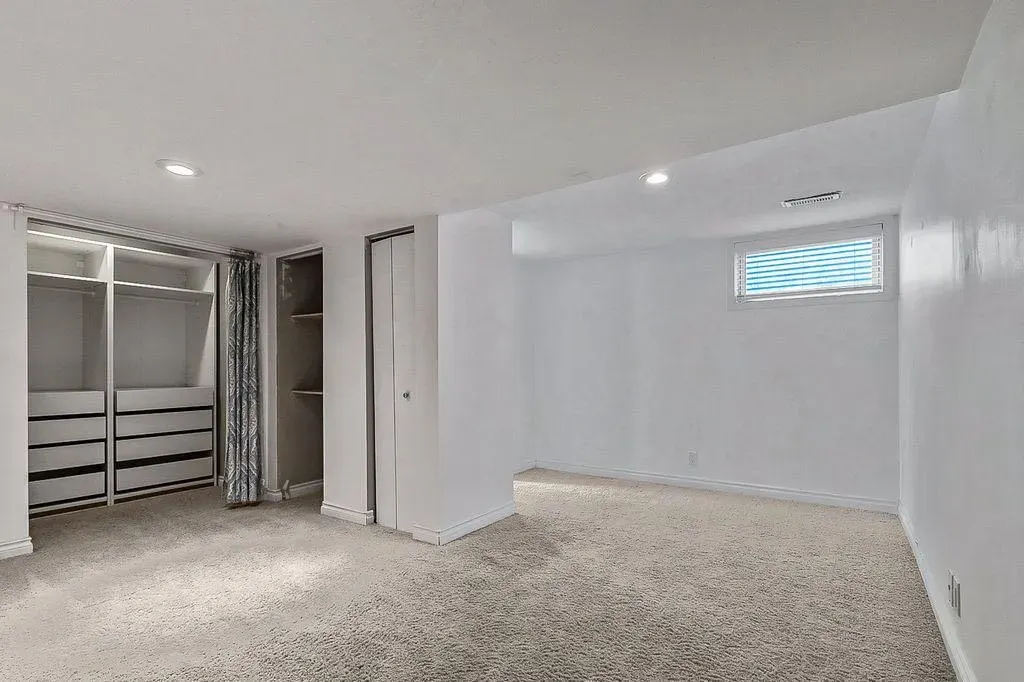41 Mackay Drive SW