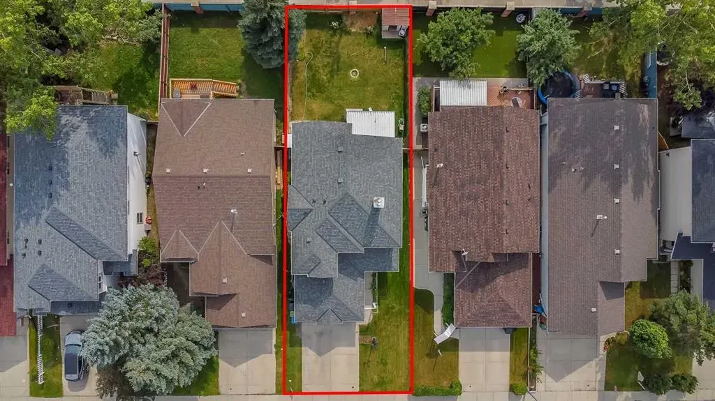 140 Coventry Green NE
