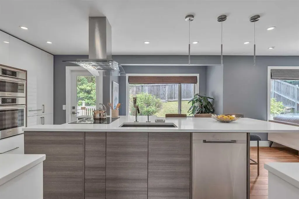129 Edgebrook Gardens NW