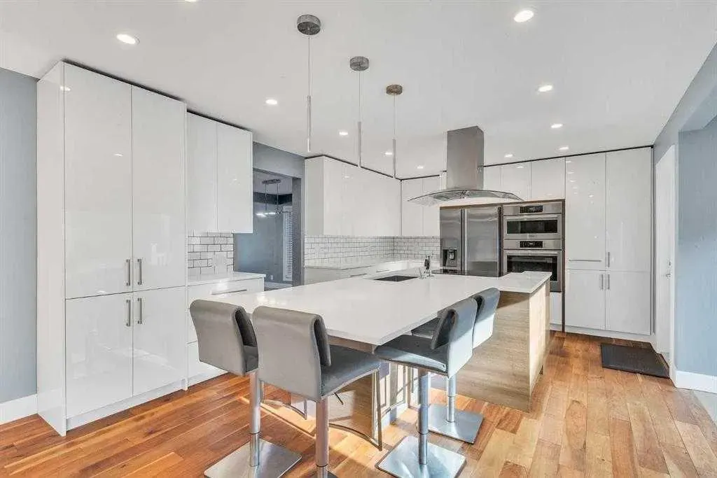 129 Edgebrook Gardens NW