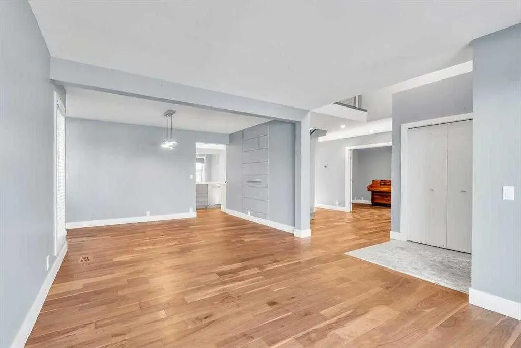 129 Edgebrook Gardens NW