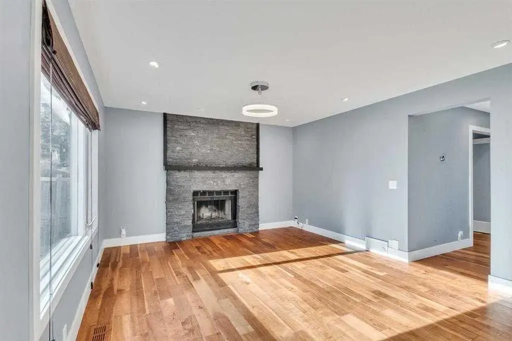 129 Edgebrook Gardens NW
