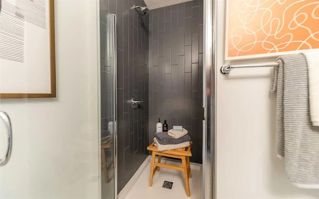 60 Howse Lane NE, #1006