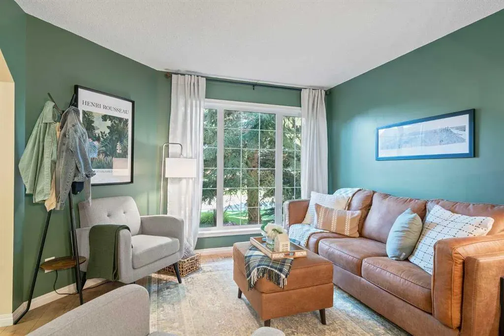 42 Chaparral Grove SE