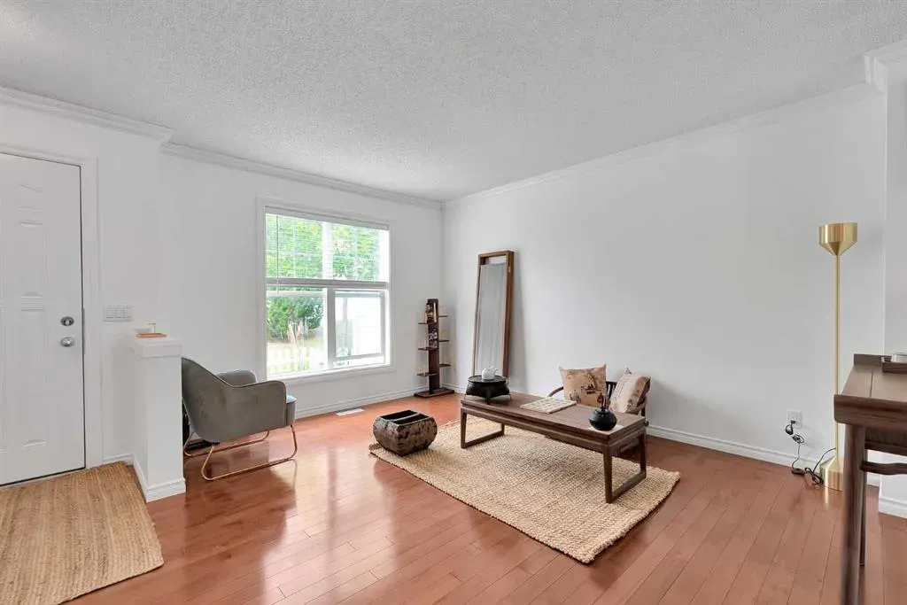 216 Toscana Gardens NW
