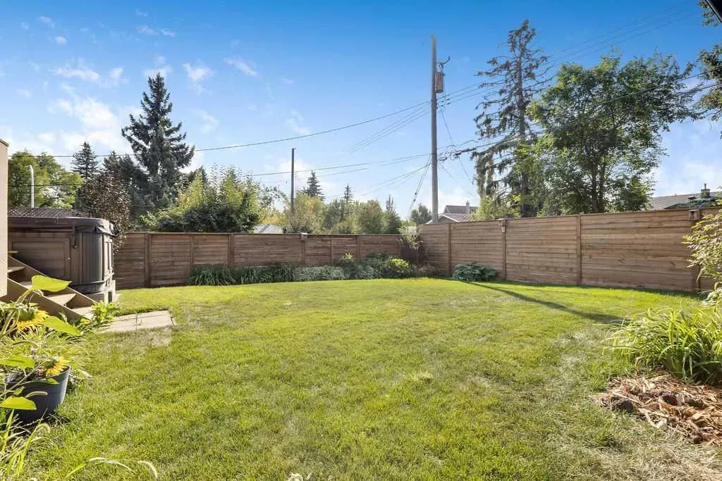 10 Glenmount Crescent SW