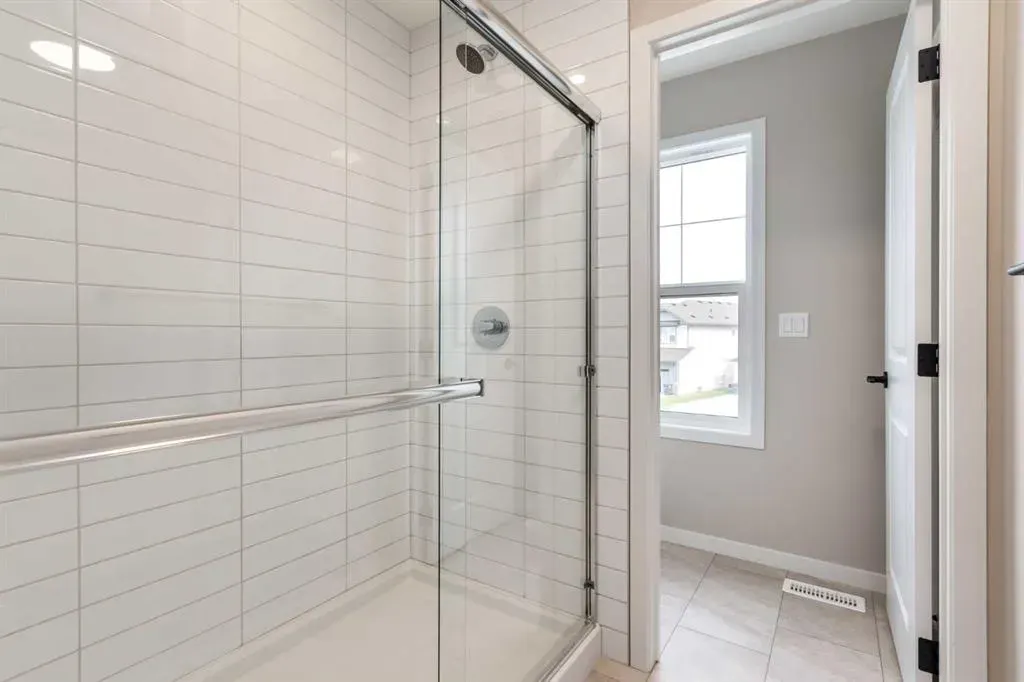 109 Monterey Place SE