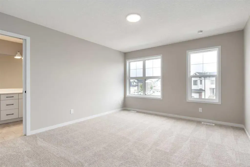 109 Monterey Place SE
