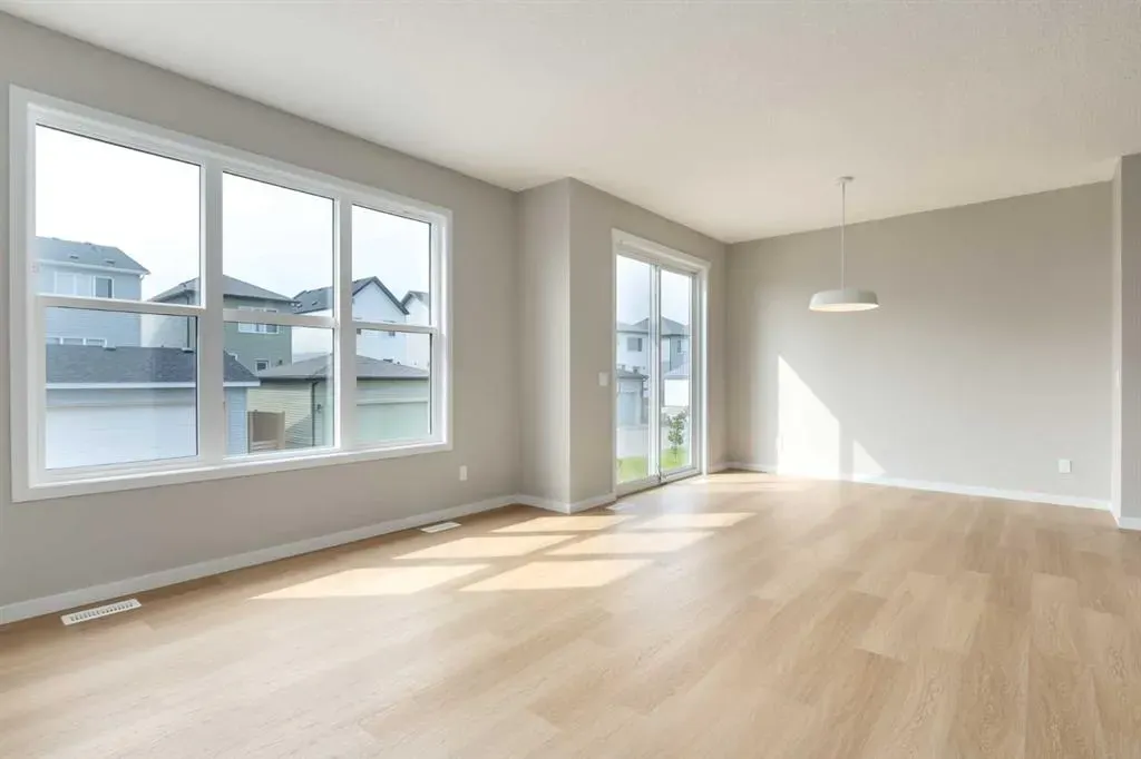 109 Monterey Place SE