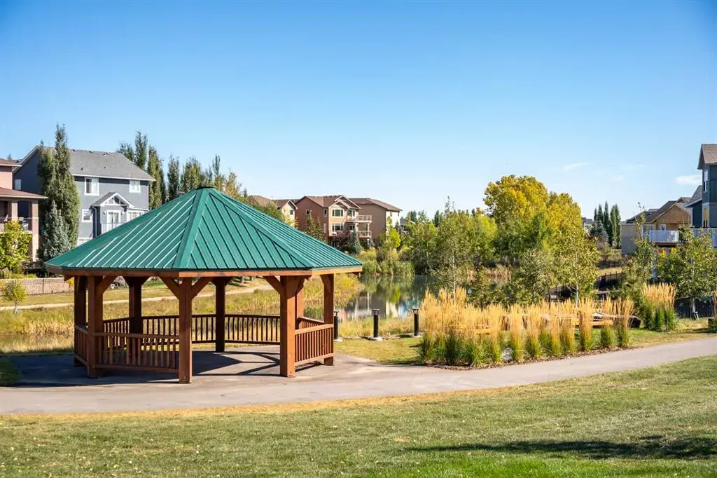 109 Monterey Place SE