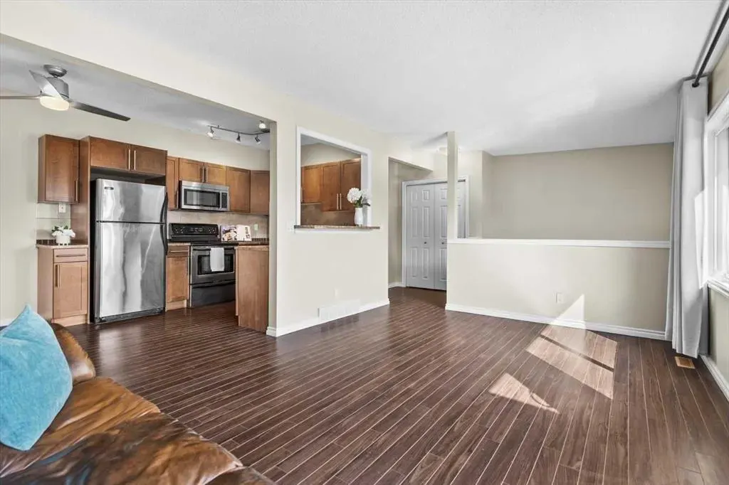 103 Huntington Park Green NW, #6