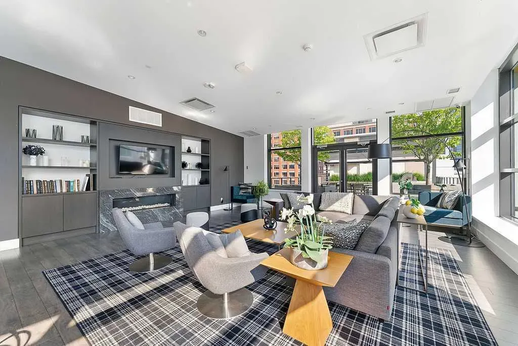 310 12 Avenue SW, #2705