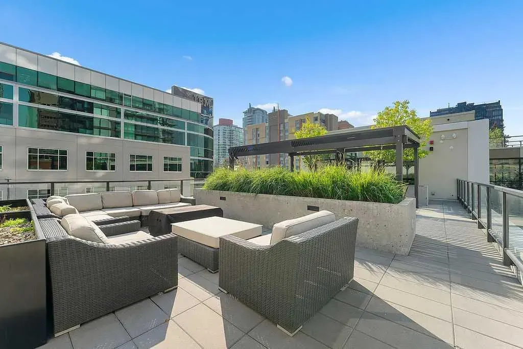 310 12 Avenue SW, #2705