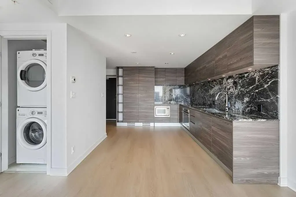 310 12 Avenue SW, #2705
