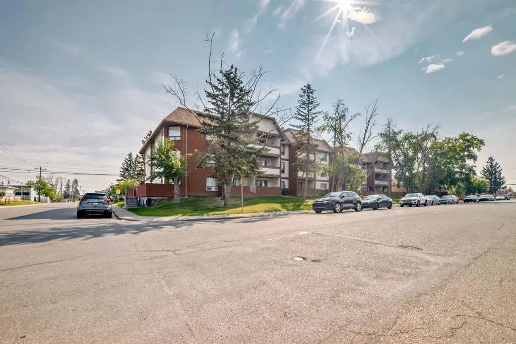 1712 38 Street SE, #306