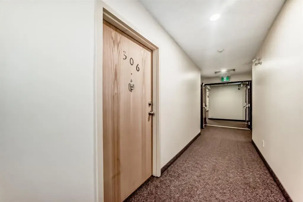 1712 38 Street SE, #306