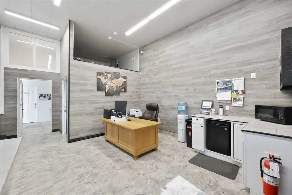 26 Griffin Industrial Point