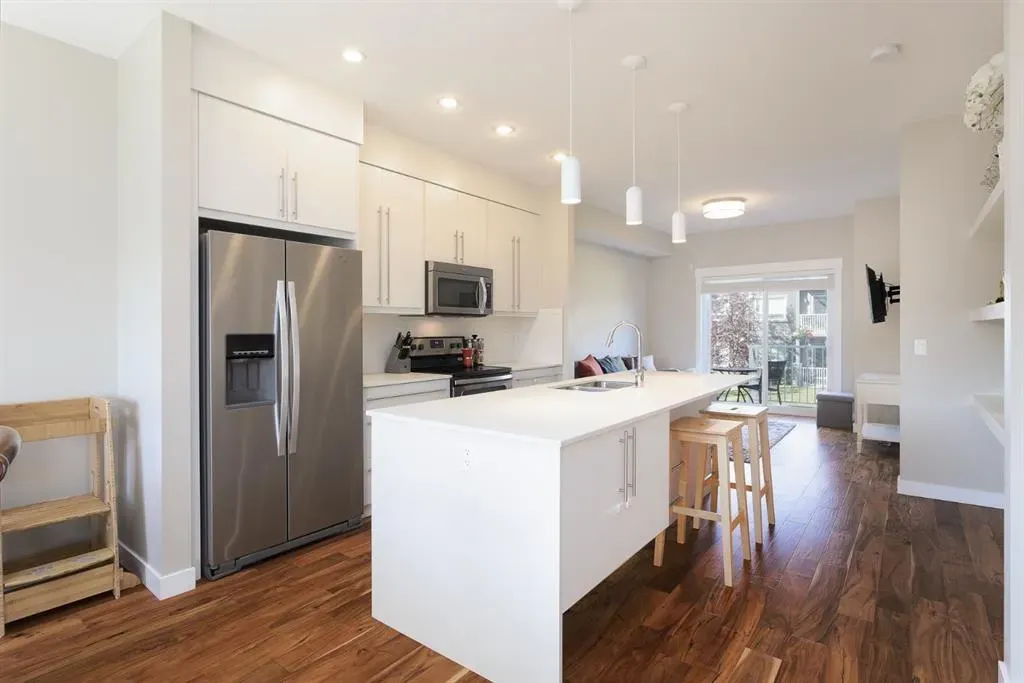 5305 32 Avenue SW, #3102