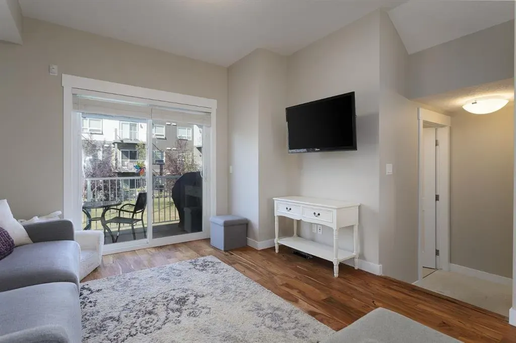 5305 32 Avenue SW, #3102