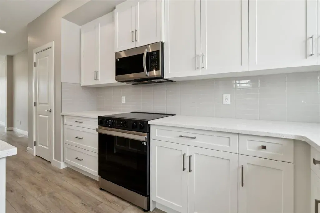 8911 6 Street SE, #5