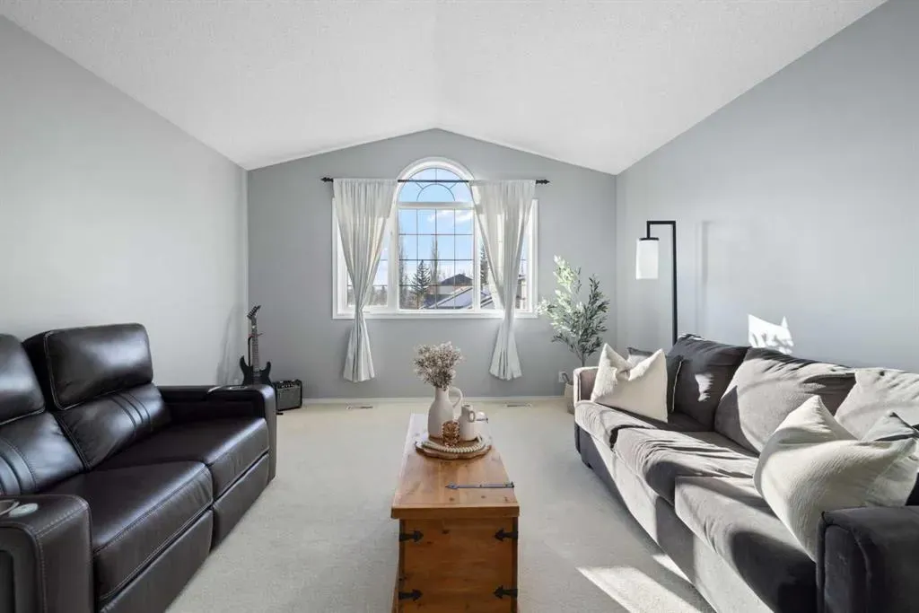 86 Tuscany Ridge View NW