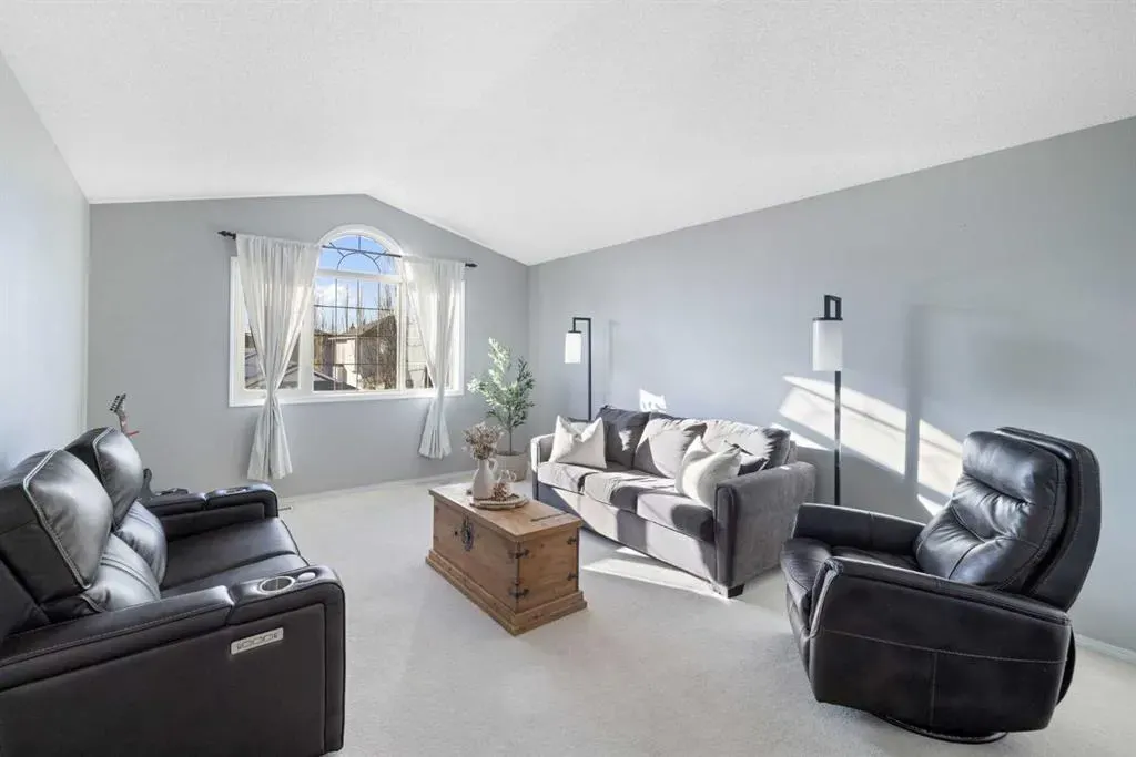 86 Tuscany Ridge View NW