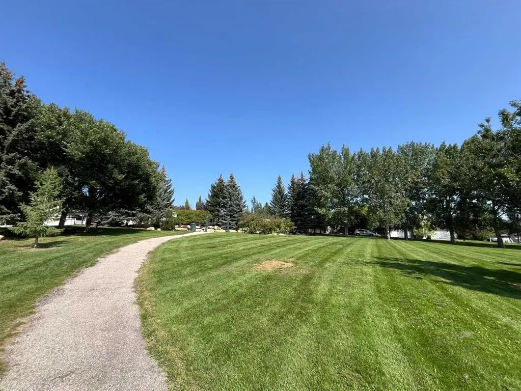 86 Tuscany Ridge View NW