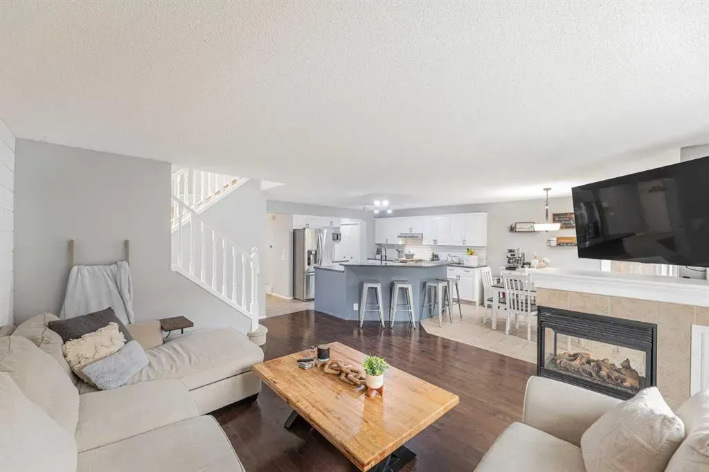 86 Tuscany Ridge View NW