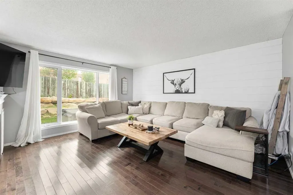 86 Tuscany Ridge View NW