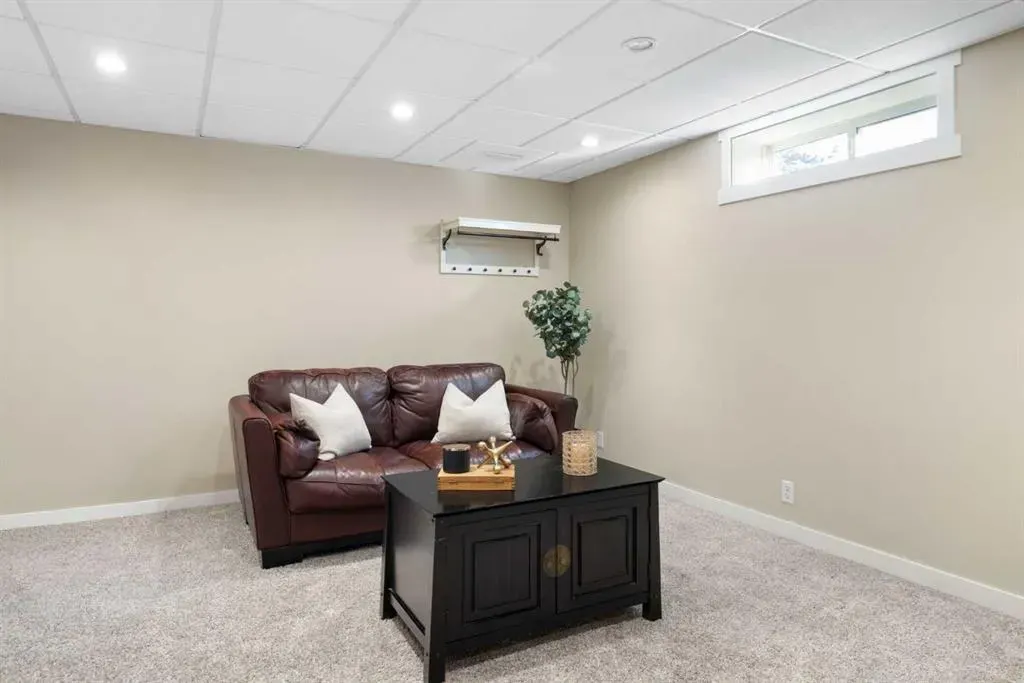 86 Tuscany Ridge View NW