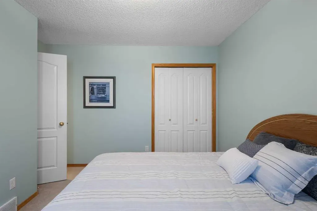 212 Hampstead Gardens NW