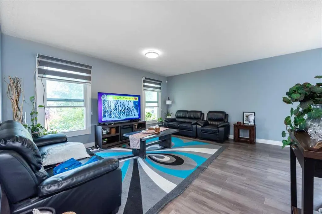 100 Whitehaven Road NE