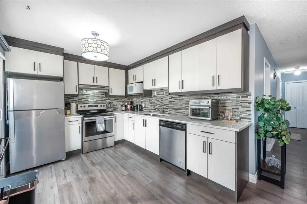 100 Whitehaven Road NE