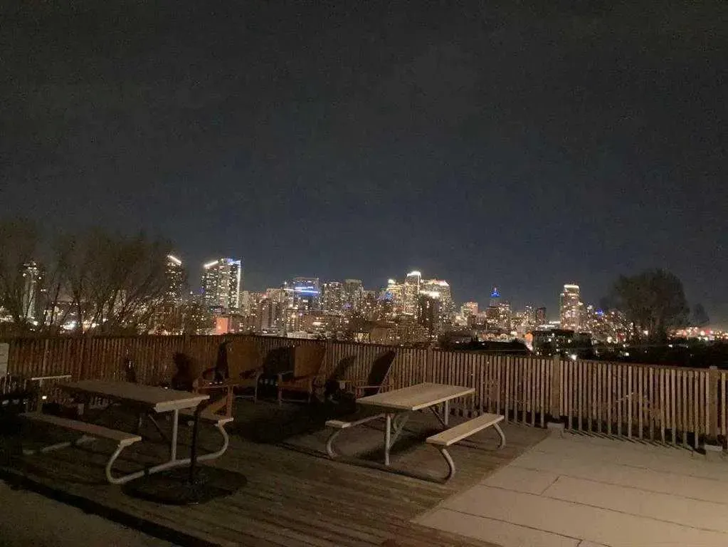 2114 17 Street SW, #403