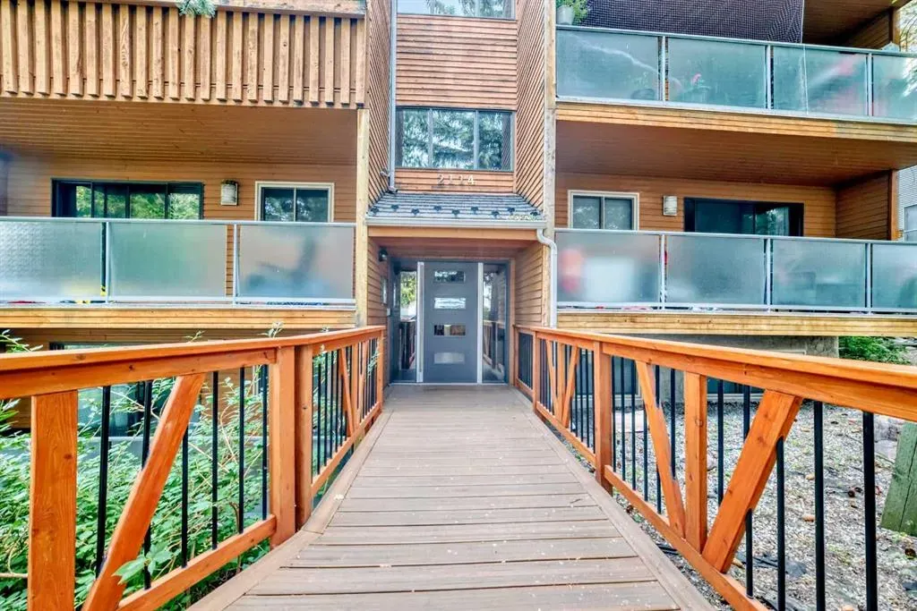 2114 17 Street SW, #403