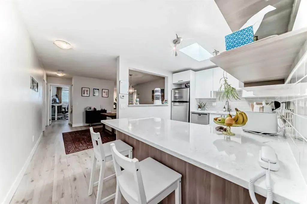 2114 17 Street SW, #403