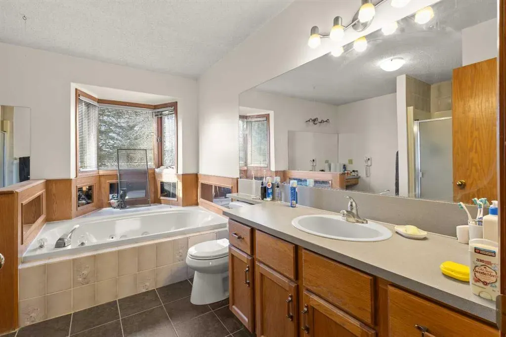 132 Scenic Cove Circle NW